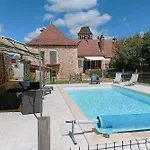 Paris * Prats-du-Périgord